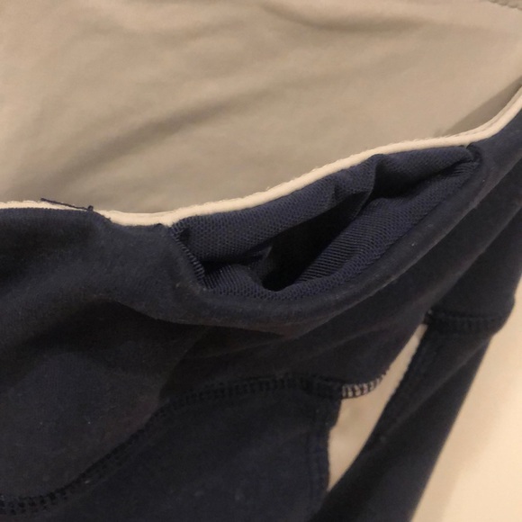 Zobha dark blue and cream athletics capris. - Picture 3 of 7